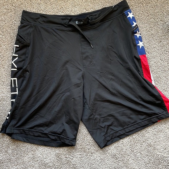 Bundle 4 athletic shorts size L - Picture 5 of 5